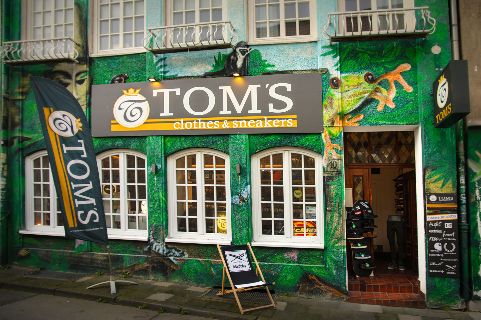 Tom´s Paderborn • Lifestyle • Clothes • Sneaker • Shop • Laden • Schuhe • Kleidung